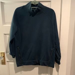 Athleta turtle neck sweatshirt with zipper details